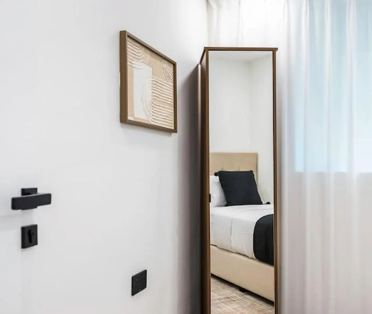 Minimalistic 2Br In Dubai Marina Apartment