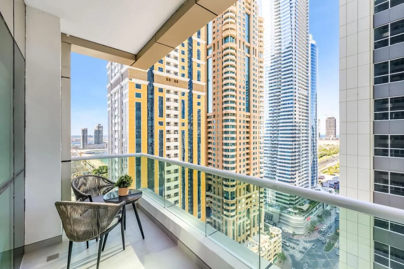 Apartament Minimalistic 2Br In Dubai Marina