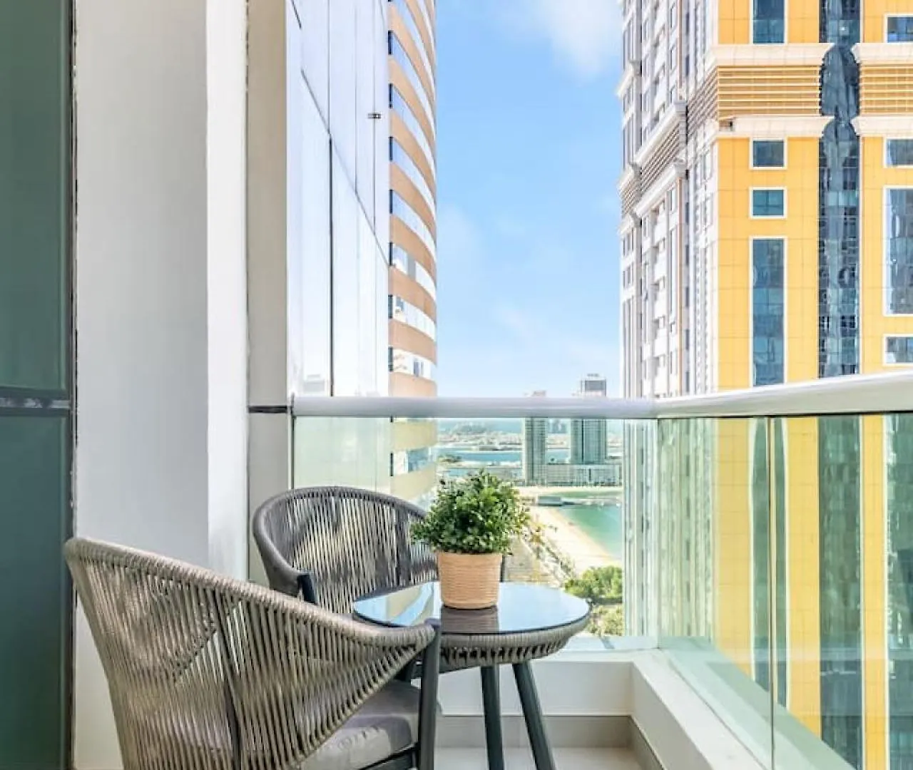 Minimalistic 2Br In Dubai Marina Apartment United Arab Emirates
