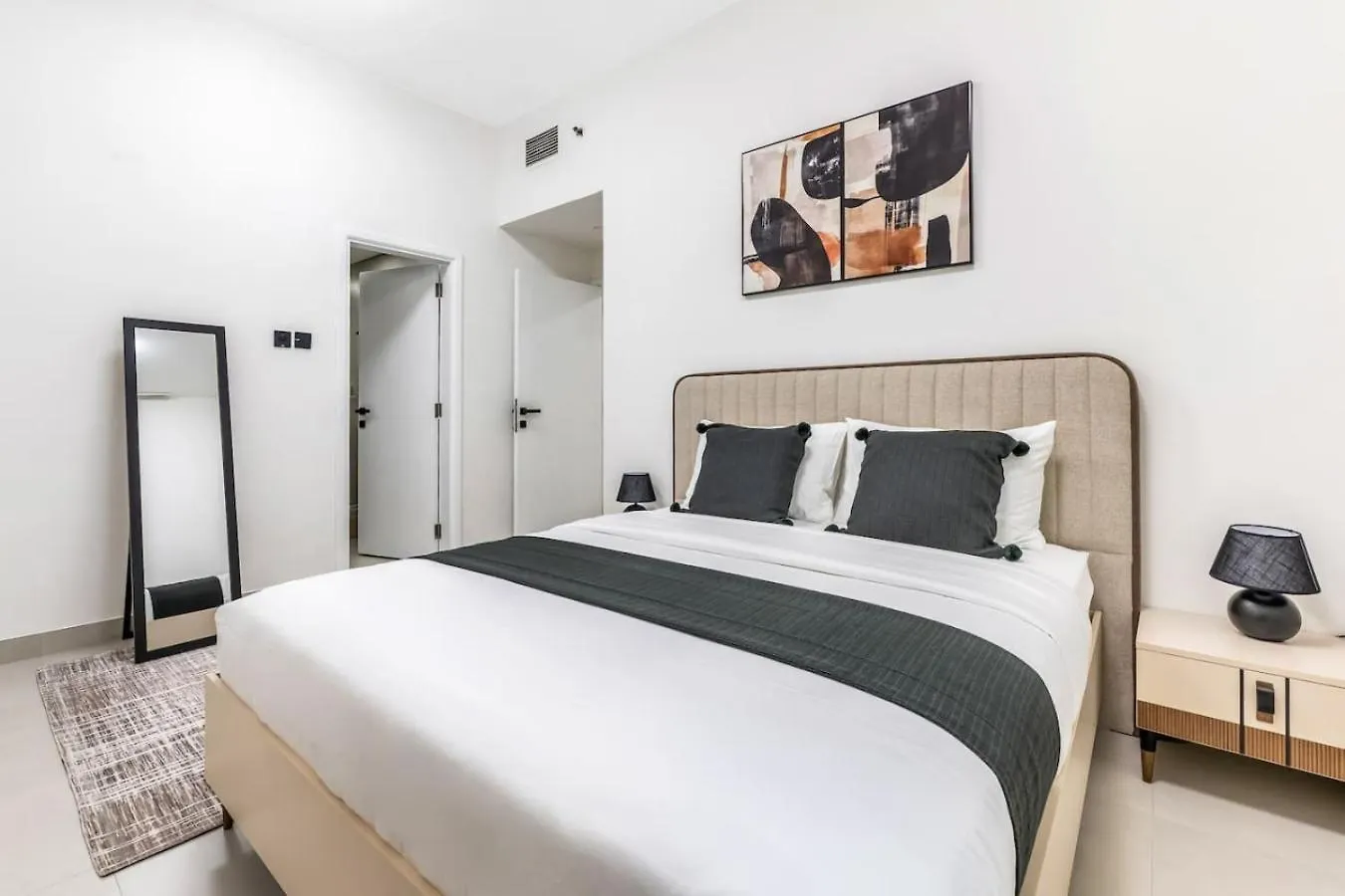 Minimalistic 2Br In Dubai Marina Apartment